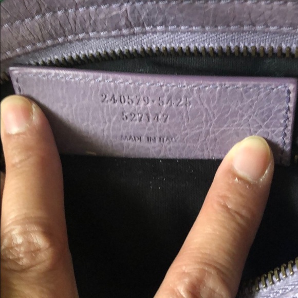 COPY - Authentic Balenciaga Crossbody - Picture 8 of 8